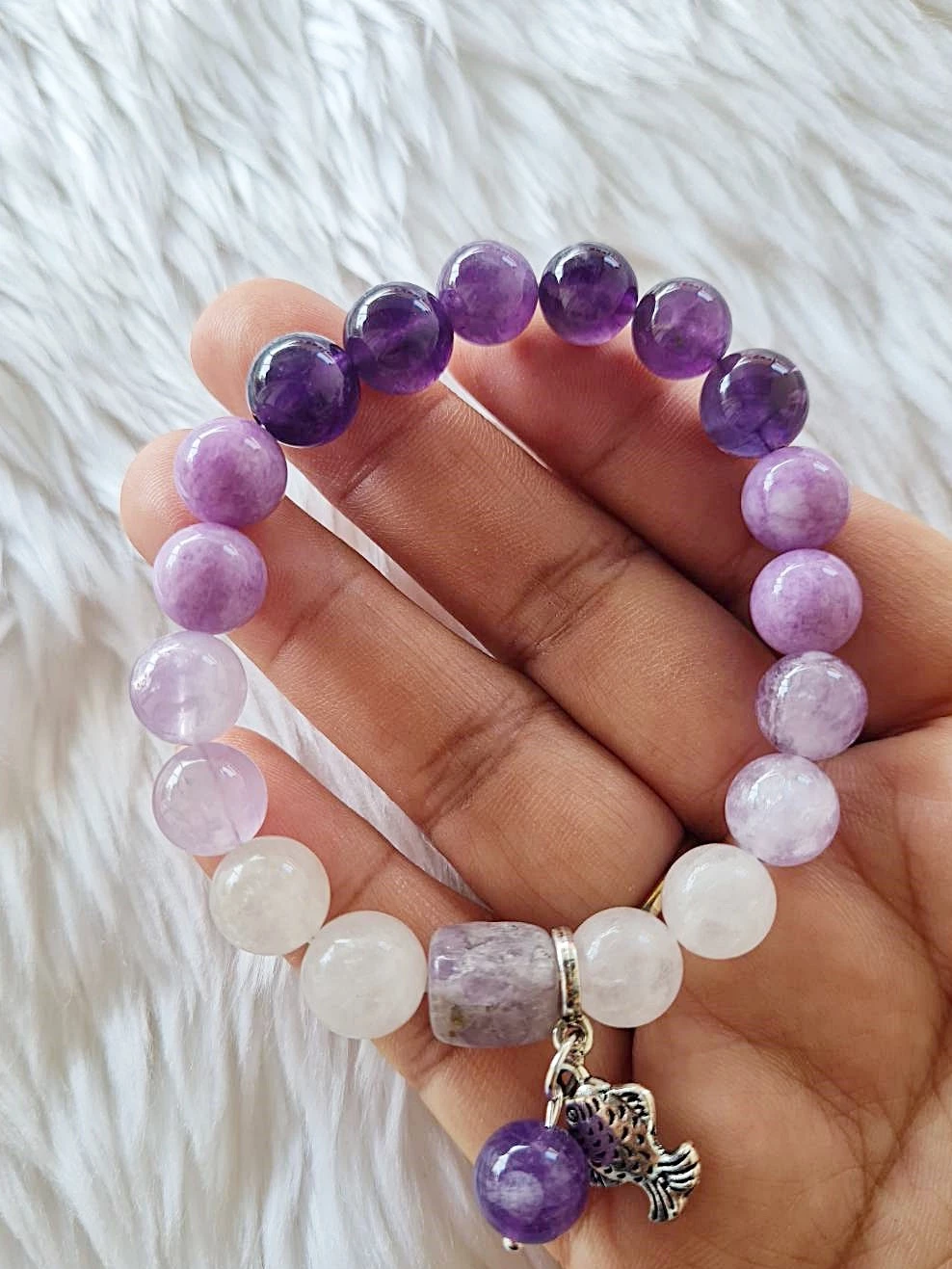 (004) กำไลหินประจำวันเกิด (วันเสาร์) กำไลหินแท้ ขนาด 10 มิล เสริมทุกด้าน (ขนาดข้อมือระบุทางแชทได้เลยค่ะ)