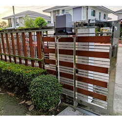 ช่างประตูรั้วสแตนเลส จังหวัดตรัง ติดตั้งมอเตอร์รีโมท ประตูรีโมท ประตูม้วน ประตูออโต้ ประตูไฟฟ้า ภาคใต้