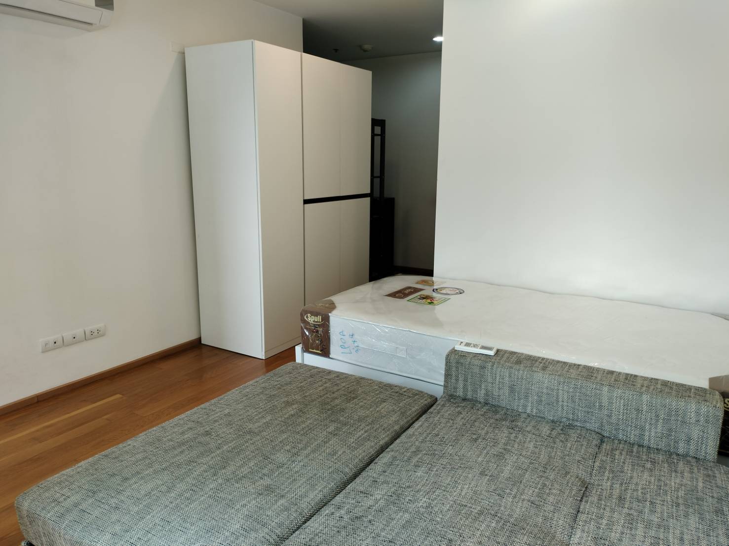 ขาย (For Sale) คอนโด : เดอะ ไลน์ พหลโยธิน อาคาร A (Abstracts) ประเภท : Studio 1 ห้องน้ำ พื้นที่ : 25 ตรม.