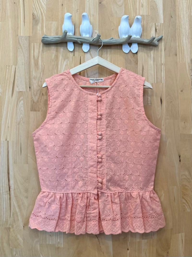 เสื้อบัวบุรี สีโอลโรส สีกะปิ สีฟ้า สีฟ้าอ่อน ฟ้ามินต์ ดีไซน์ชายระบาย เสริมลุคให้น่ารัก สดใส มีชีวิตชีวา