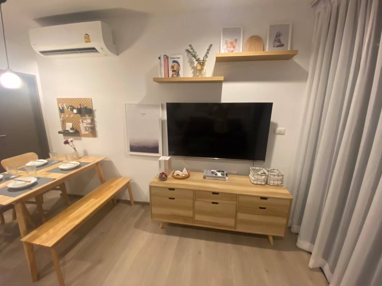 ขายพร้อมผู้เช่า (For Sale) คอนโด : เดอะ ไลน์ พหลโยธิน อาคาร B (The Line Phahonyothin Park B) ประเภท : 2 ห้องนอน 2 ห้องน้ำ พื้นที่ : 60 ตรม.