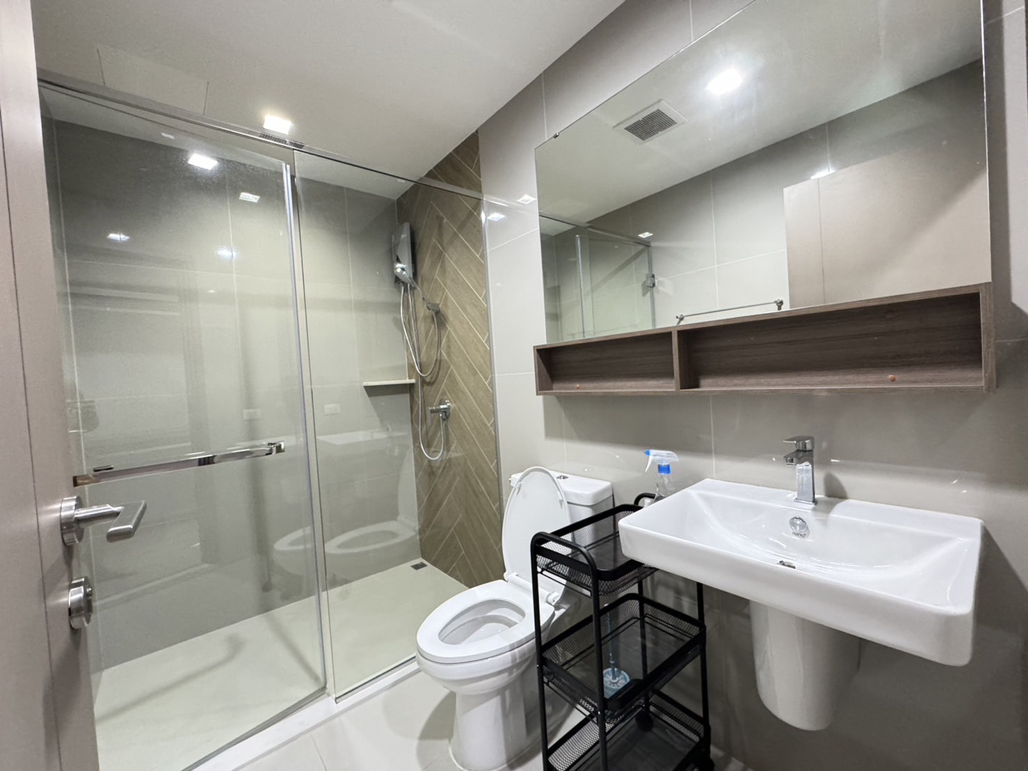 ขาย (For Sale) คอนโด : เดอะ ไลน์ พหลโยธิน อาคาร B (The Line Phahonyothin Park B) ประเภท : 1 ห้องนอน 1 ห้องน้ำ พื้นที่ : 40 ตรม.