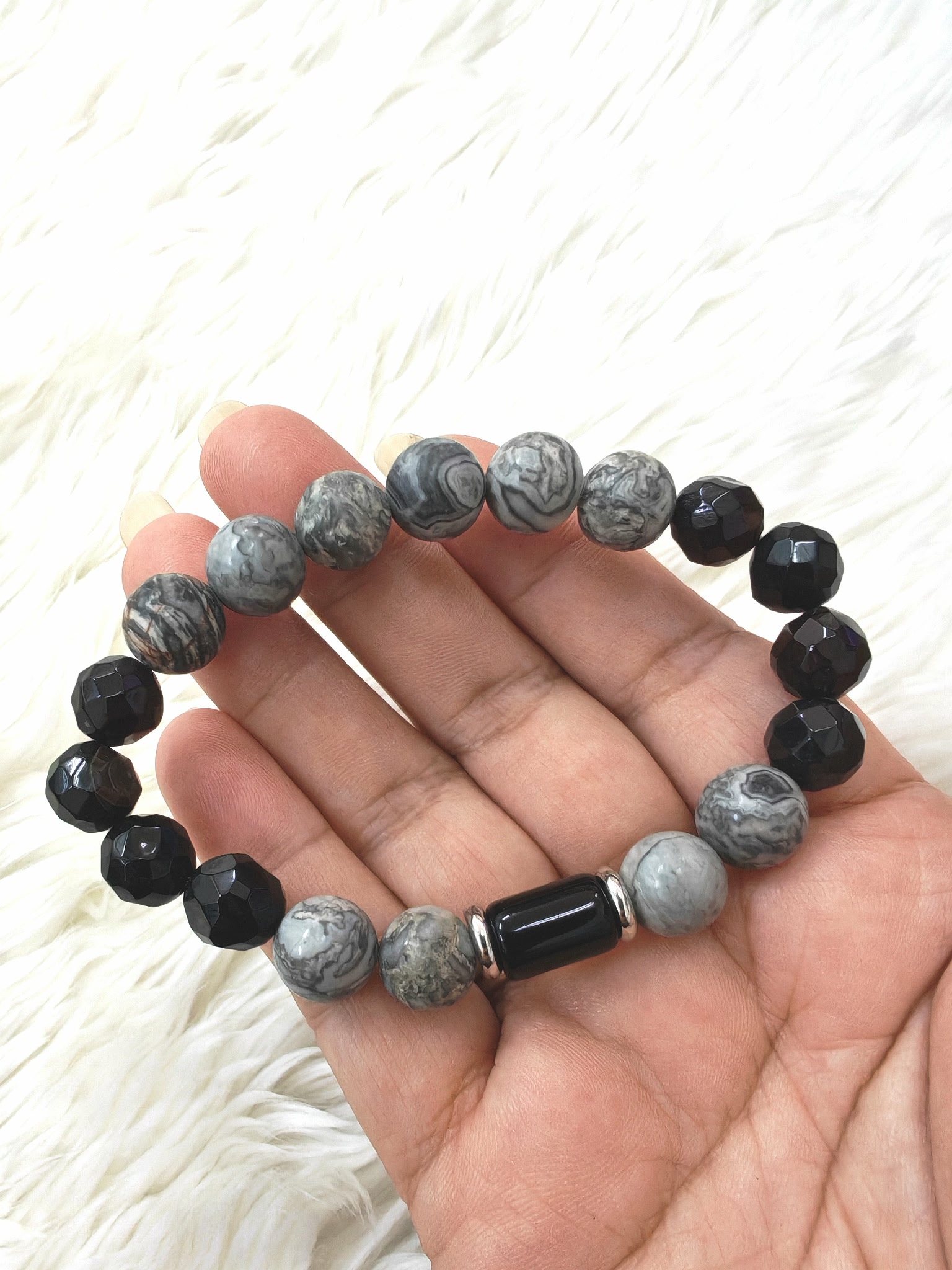 (025) กำไลไลหินซิลเวอร์เลซ & แบล็คอาเกต (ปกป้องคุ้มครอง เสริมสมดุล จิตใจสงบ ลดความเครียด) หินขนาด 10 มิล ขนาดข้อมือระบุทางแชทได้เลยค่ะ