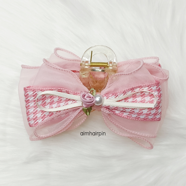 กิ๊บหนีบผม ทรงโบว์ผ้า สีชมพู - aimhairpin จำหน่ายกิ๊บติดผมเกาหลีแท้ และเครื่องประดับ ยางรัดผม คาดผมแฟชั่น สร้อยคอ ต่างหู