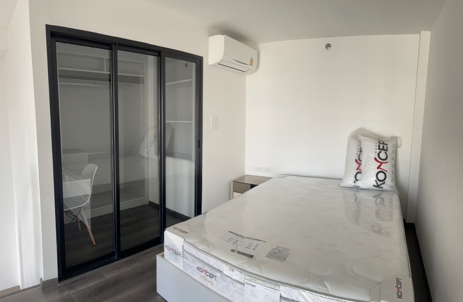 ให้เช่า (For Rent) คอนโด :(Knightsbridge Space Ratchayothin)ไนท์บริดจ์ สเปซ รัชโยธิน 1 ห้องนอน 1 ห้องน้ำ ( Duplex)