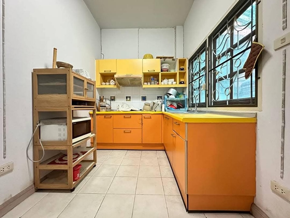 ขายทาวน์โฮม 3 ชั้น หมู่บ้านเกตุนุติ เชอมิเน่ (Ketnutchermine) ซอย.ลาดพร้าว 87 (ด้านหลังห้าง CDC)