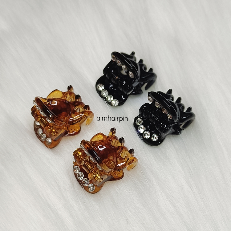 กิ๊บจับช่อจิ๋ว ฝังเพชร - aimhairpin จำหน่ายกิ๊บติดผมเกาหลีแท้ และเครื่องประดับ ยางรัดผม คาดผมแฟชั่น สร้อยคอ ต่างหู