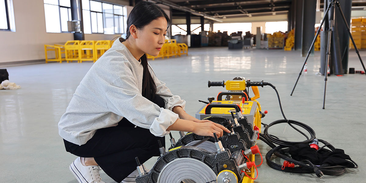 เครื่องเชื่อมท่อ Welping รุ่น WP250A ไฮดรอลิค ขนาดท่อที่เชื่อม 63mm-250mm