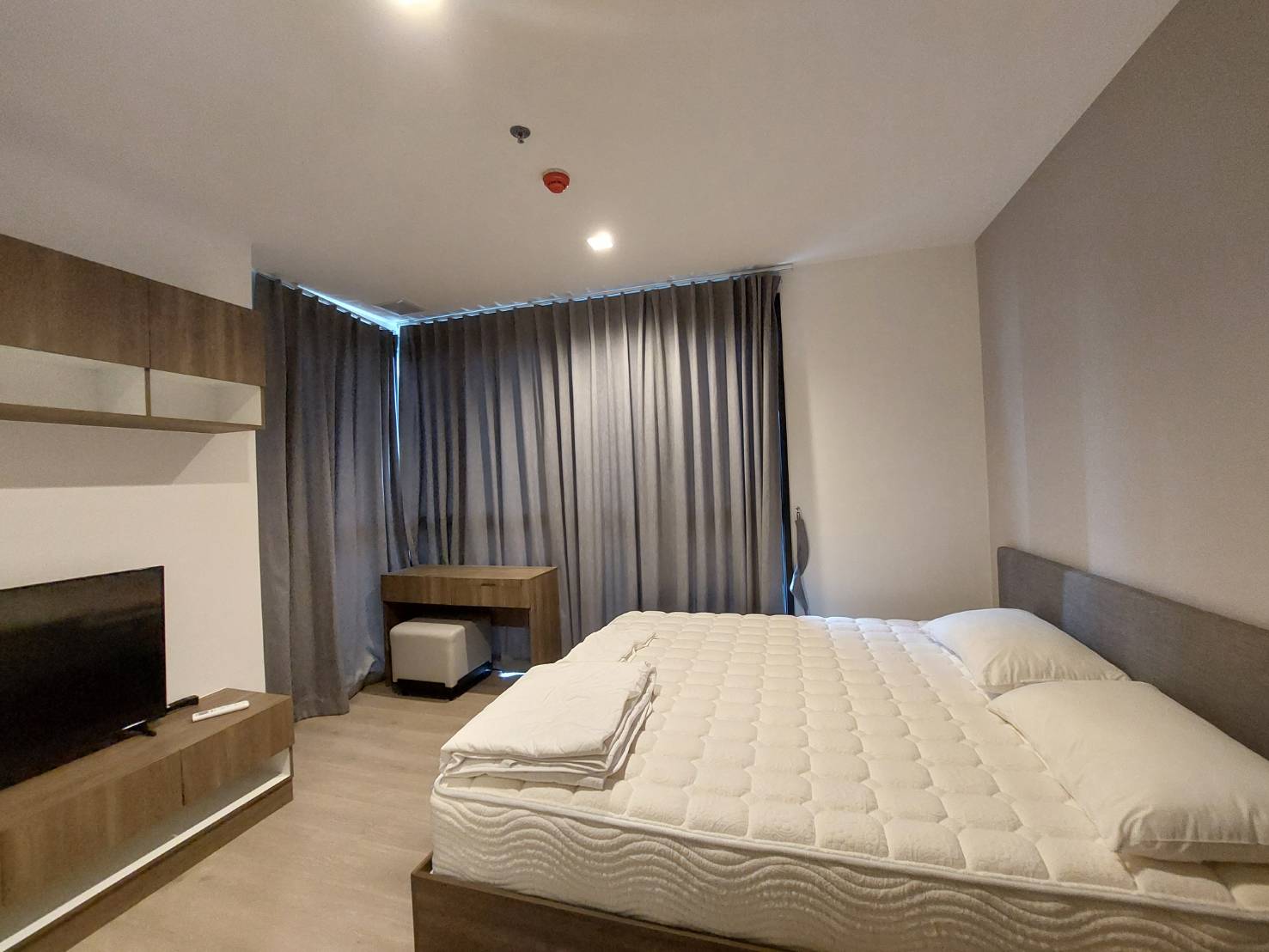 ให้เช่า (For Rent) คอนโด : เดอะ ไลน์ พหลโยธิน อาคาร B ประเภท : 2 ห้องนอน 2ห้องน้ำ พื้นที่ : 60ตรม.