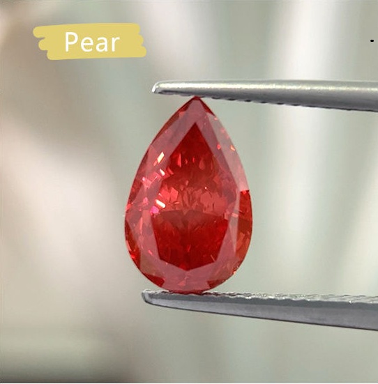 เพชรสีแดงแพร์คัททรงหยดน้ำ Pear cut