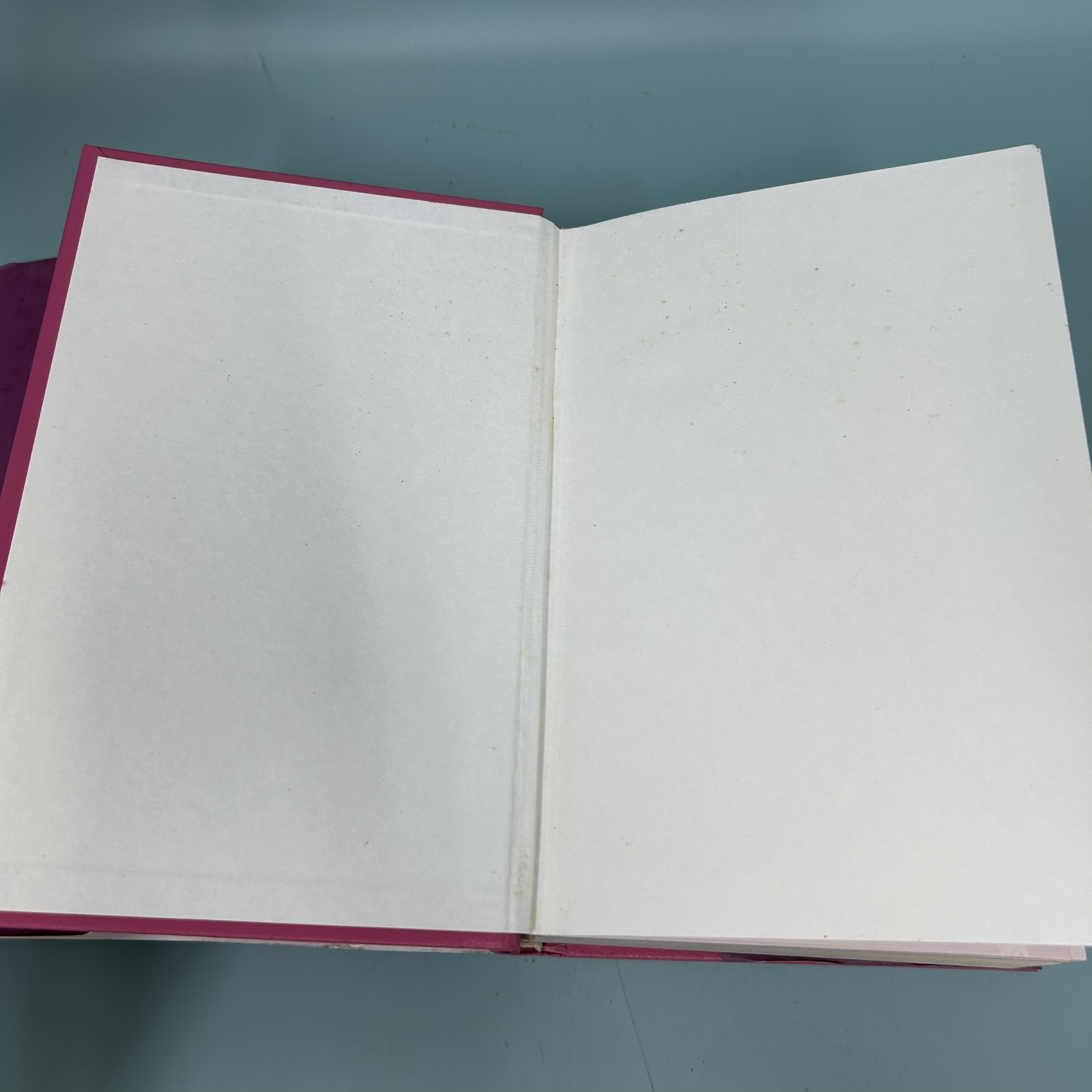 ดวงแก้วแห่งพระมงกุฎเกล้า / มือสอง / ว.วินิจฉัยกุล / อมรินทร์พริ้นติ้งแอนด์พัยลิชชิ่ง / ชีวประวัติ