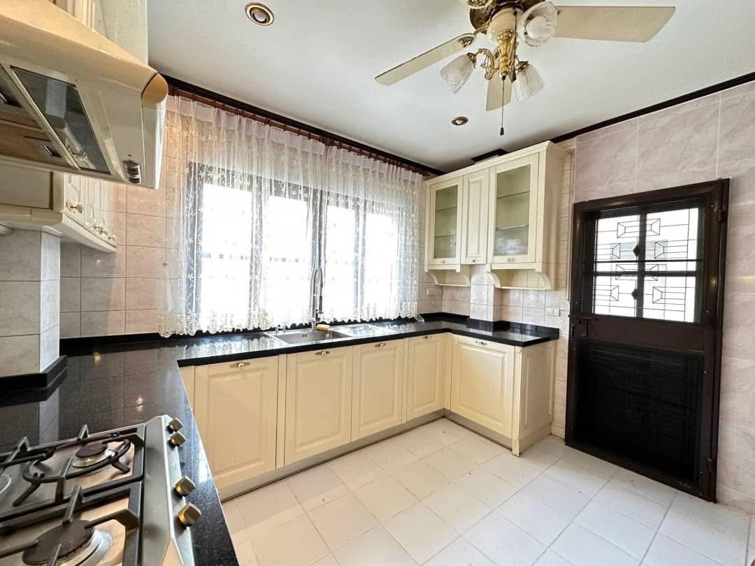 ขายบ้านเดี่ยว 2 ชั้น โครงการหมู่บ้านลดาวัลย์ ลากูน รังสิต บ้านหรูสวยสไตล์ยุโรป