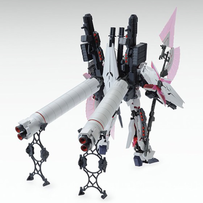 MG PREMIUM BANDAI Gundam Unicorn Full Armor Red Psycho Frame ver.