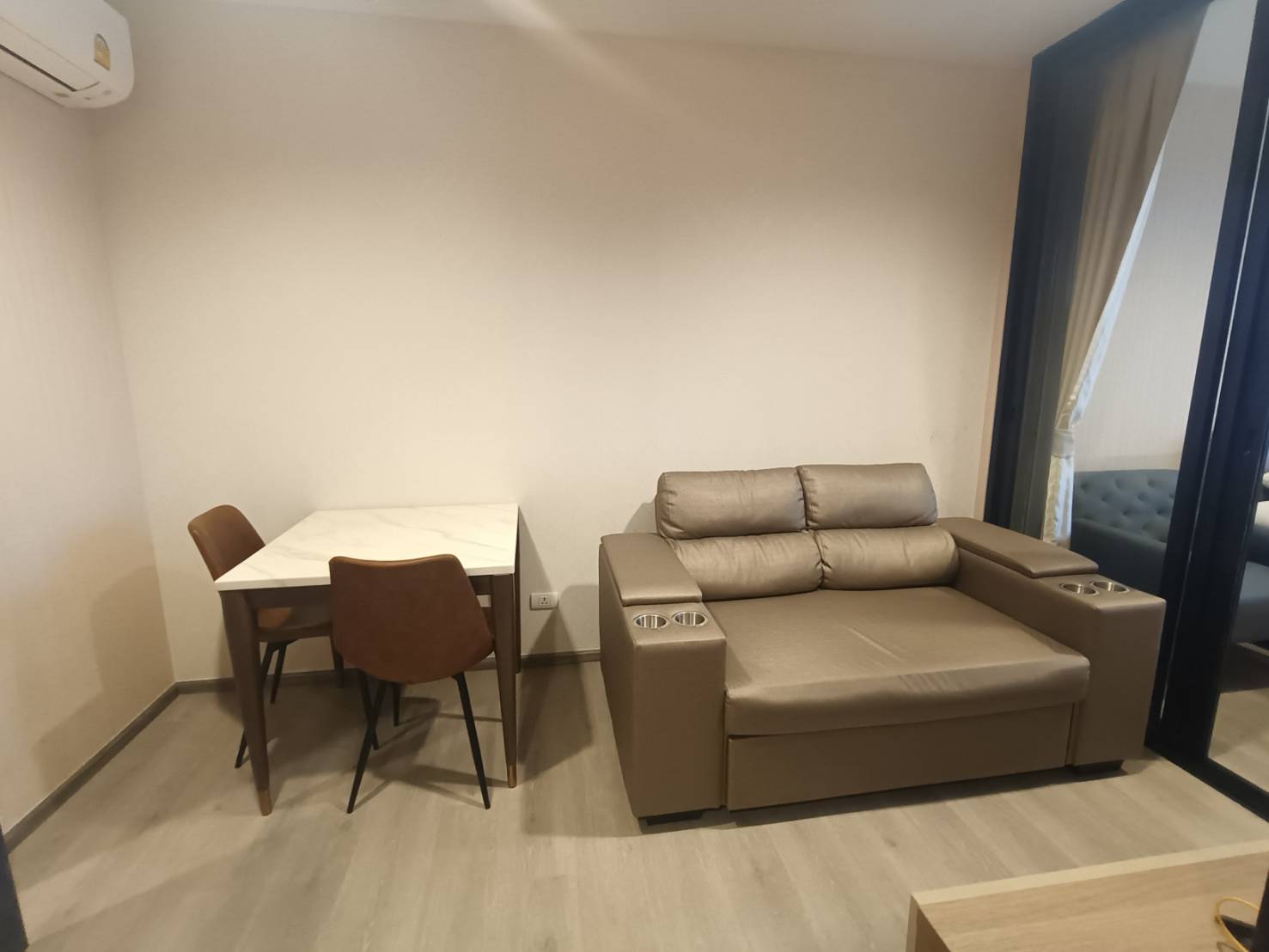 ให้เช่า (For Rent) คอนโด : เดอะ ไลน์ พหลโยธิน อาคาร B ประเภท : 1 ห้องนอน 1ห้องน้ำ พื้นที่ :38 ตรม.