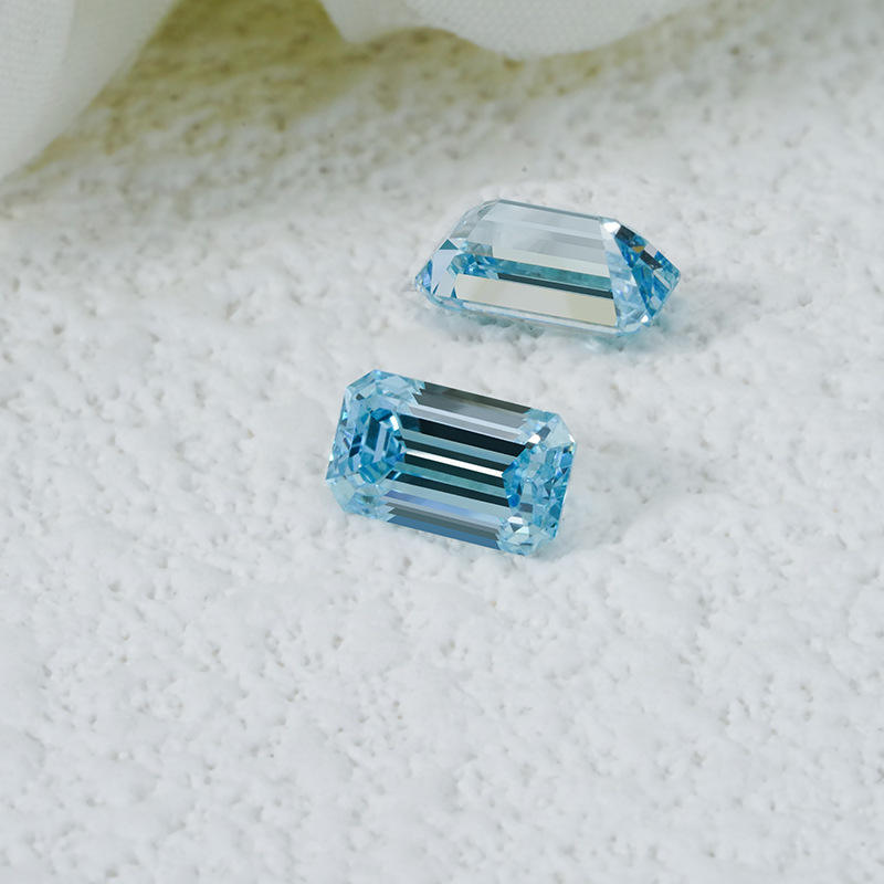 เพชรสีฟ้าแท้เพาะเลี้ยงทรงหมอนคูชัน (Cushion Cut Blue Fancy) ขนาด 1 กะรัต