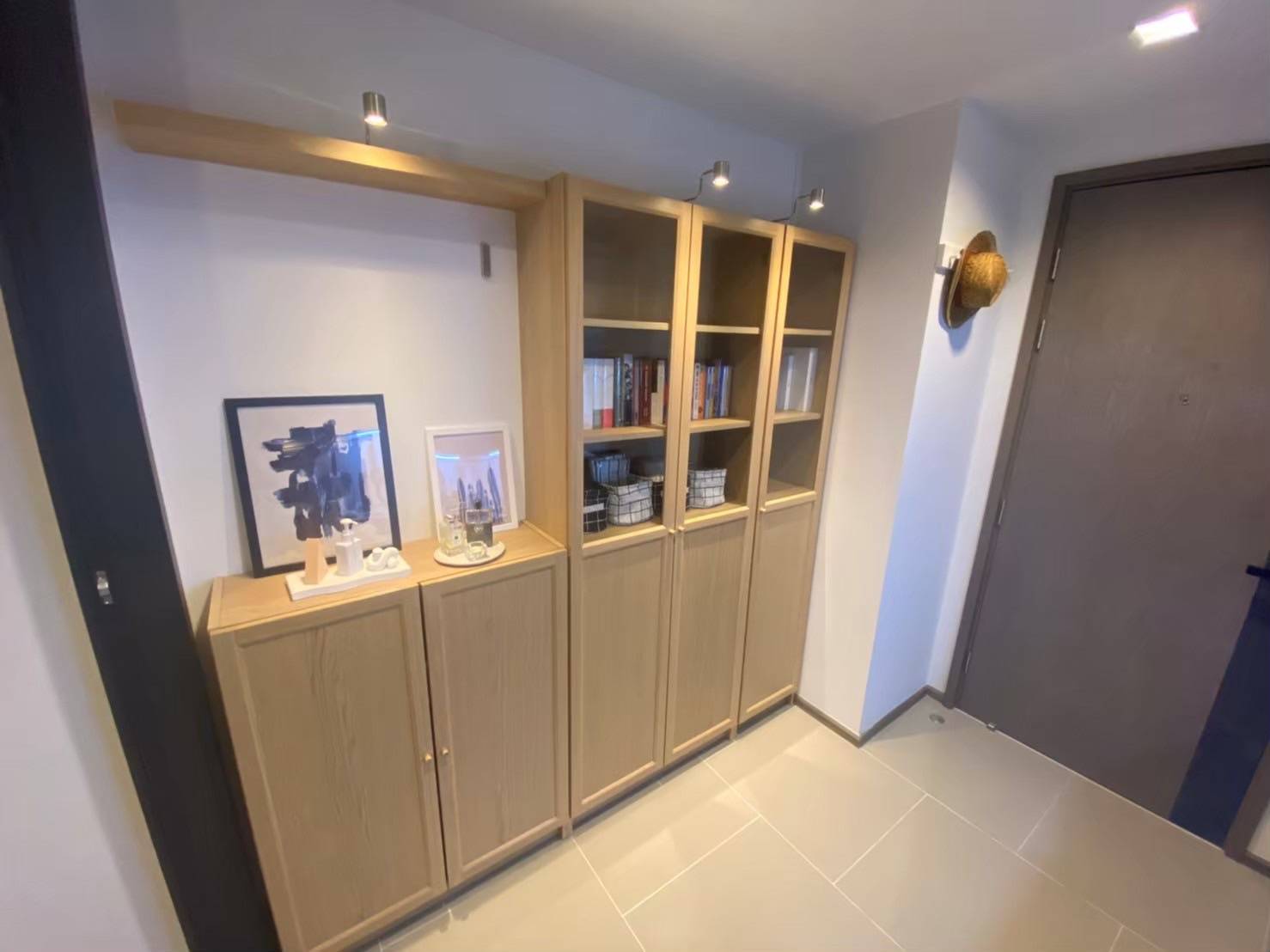 ขายพร้อมผู้เช่า (For Sale) คอนโด : เดอะ ไลน์ พหลโยธิน อาคาร B (The Line Phahonyothin Park B) ประเภท : 2 ห้องนอน 2 ห้องน้ำ พื้นที่ : 60 ตรม.