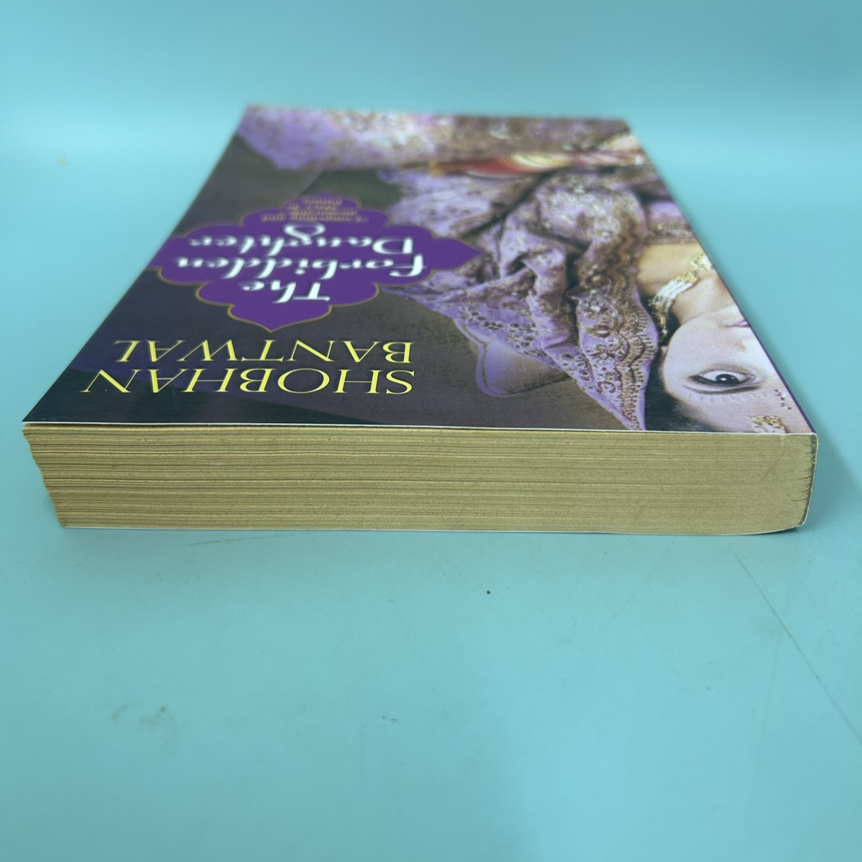 The Forbidden Daughter / Pre-Owned / Shobhan Bantwal / Fictions