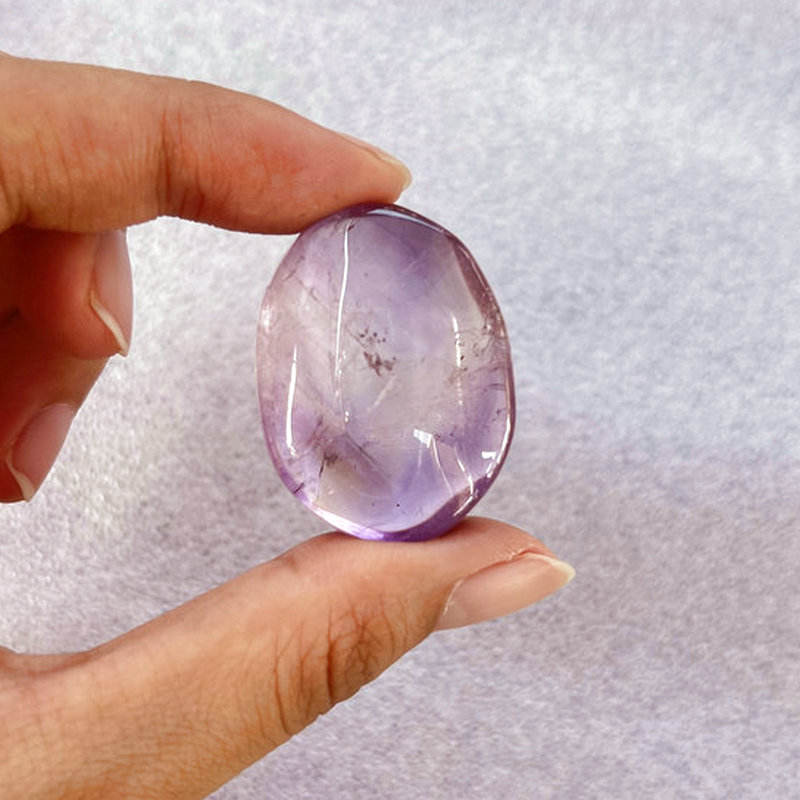 พลอยอเมทรีนธรรมชาติแท้ (Ametrine) – อัญมณีสองสีในเม็ดเดียว อันงดงามและหายาก
