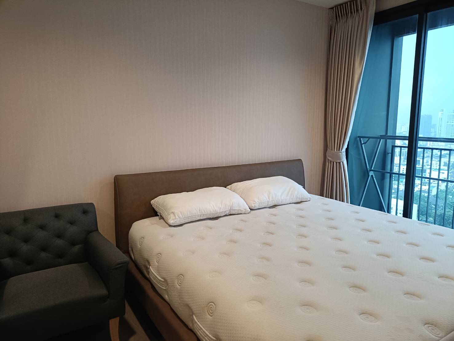 ให้เช่า (For Rent) คอนโด : เดอะ ไลน์ พหลโยธิน อาคาร B ประเภท : 1 ห้องนอน 1ห้องน้ำ พื้นที่ :38 ตรม.