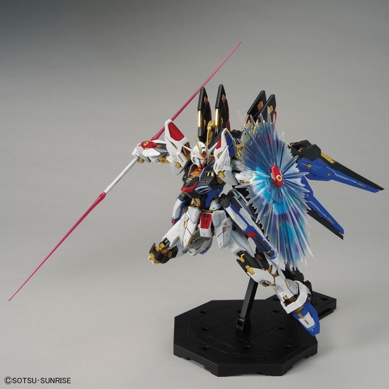!! ลอตสุดท้ายก่อนปรับราคา !! MGEX BANDAI ZGMF-X20A Strike Freedom Gundam