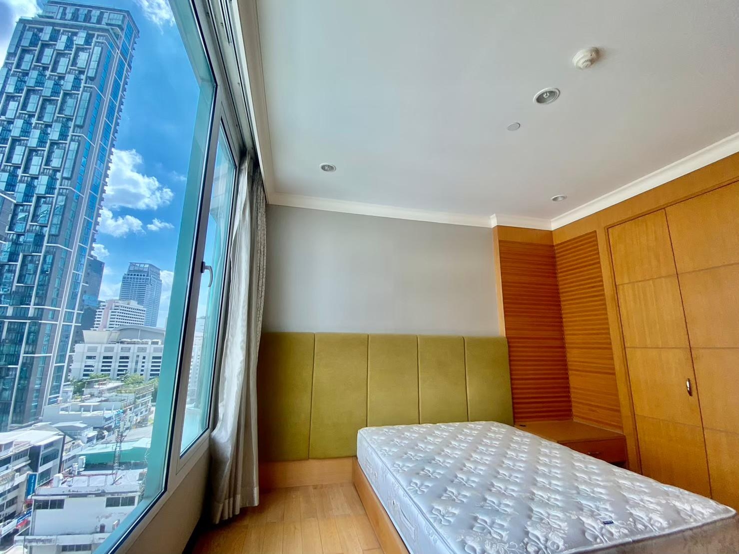 ให้เช่า (For Rent) คอนโด : คอนโด : เดอะ พาร์ค ชิดลม 🔸️ประเภท : 4 ห้องนอน 🔸️พื้นที่ :305 ตรม.