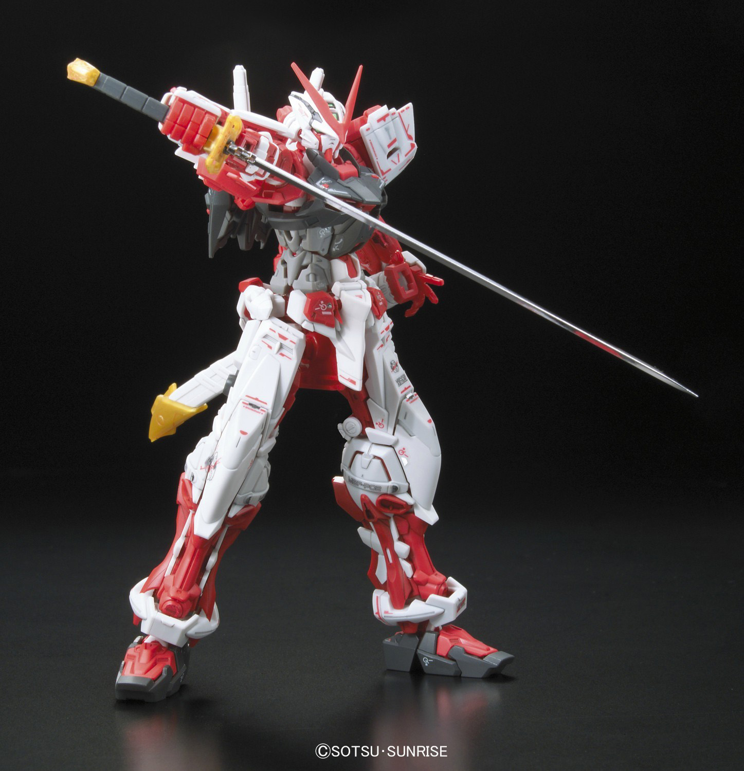 RG BANDAI MBF-P02 Gundam Astray Red Frame