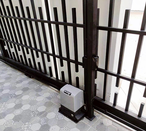 ช่างประตูรีโมท จังหวัดกระบี่ มอเตอร์รีโมท ประตูม้วนอัตโนมัติ