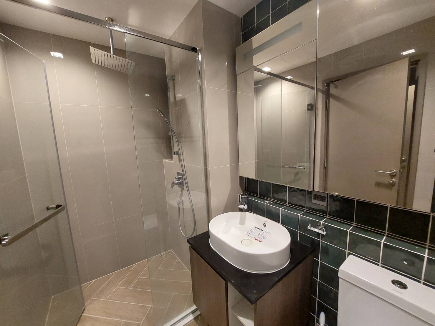 ให้เช่า (For Rent) คอนโด : เดอะ ไลน์ พหลโยธิน อาคาร B ประเภท : 2 ห้องนอน 2ห้องน้ำ พื้นที่ : 60ตรม.