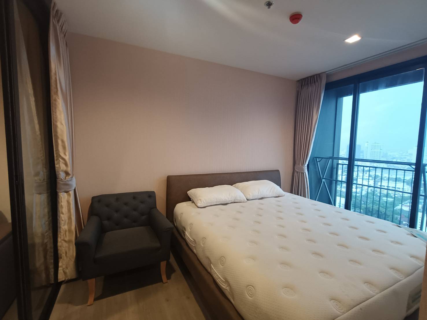 ให้เช่า (For Rent) คอนโด : เดอะ ไลน์ พหลโยธิน อาคาร B ประเภท : 1 ห้องนอน 1ห้องน้ำ พื้นที่ :38 ตรม.