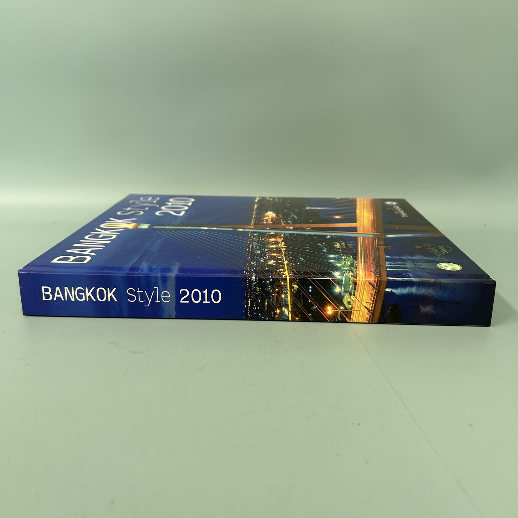 BANGKOK Style 2010 / Pre-Owned / River books และ GM Multimedia Public / Non-Fiction Culture