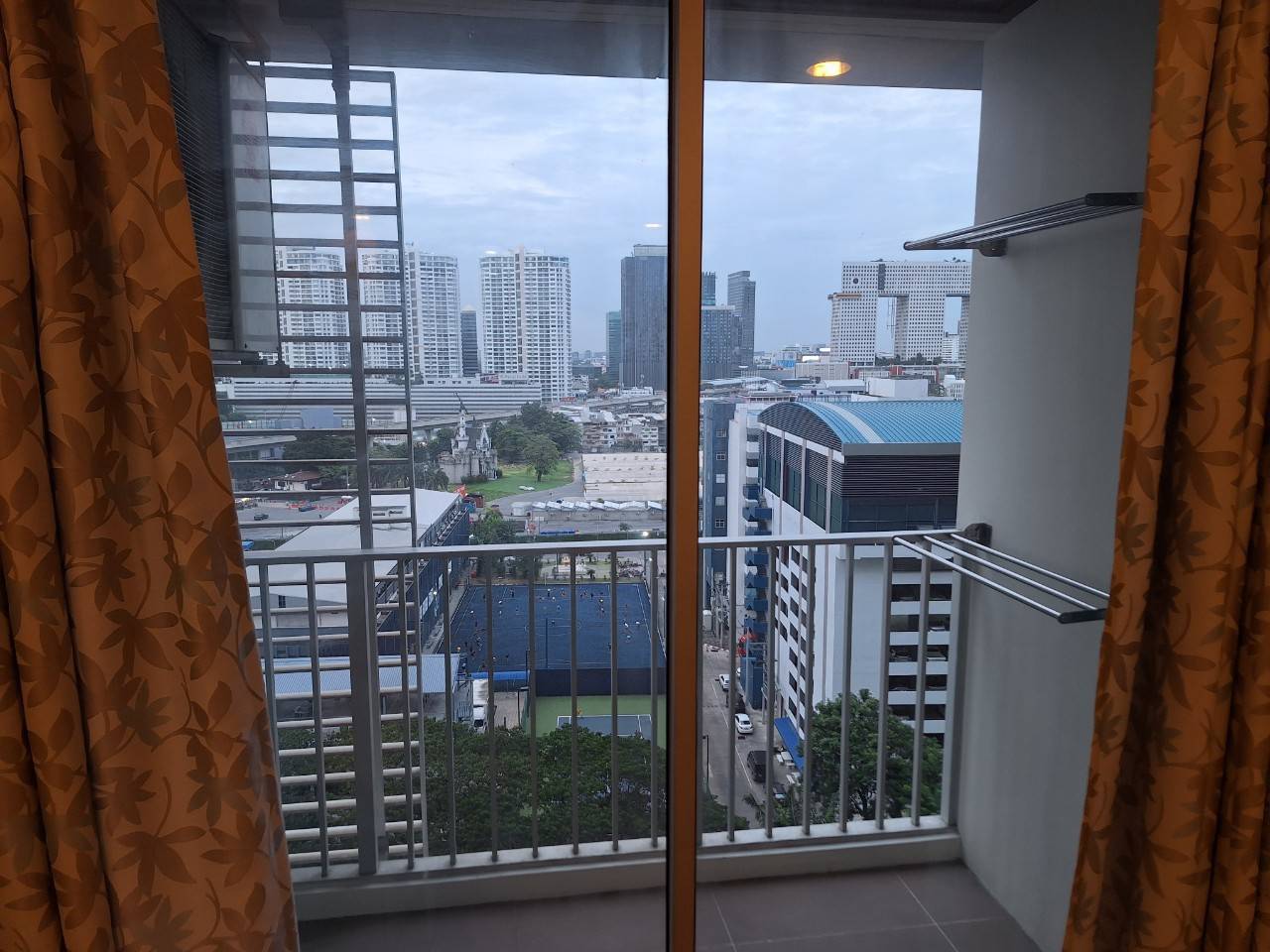 ขาย (For Sale) คอนโด : เดอะ ไลน์ พหลโยธิน อาคาร A (Abstracts) ประเภท : 1 ห้องนอน 1 ห้องน้ำ พื้นที่ : 44.85ตรม.