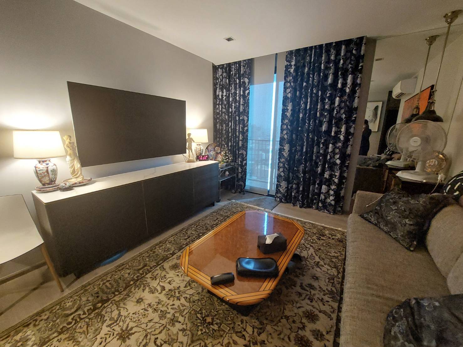 ขาย (For Sale) คอนโด : เดอะ ไลน์ พหลโยธิน อาคาร B (The Line Phahonyothin Park B) ประเภท : 2 ห้องนอน 2 ห้องน้ำ พื้นที่ : 62 ตรม.