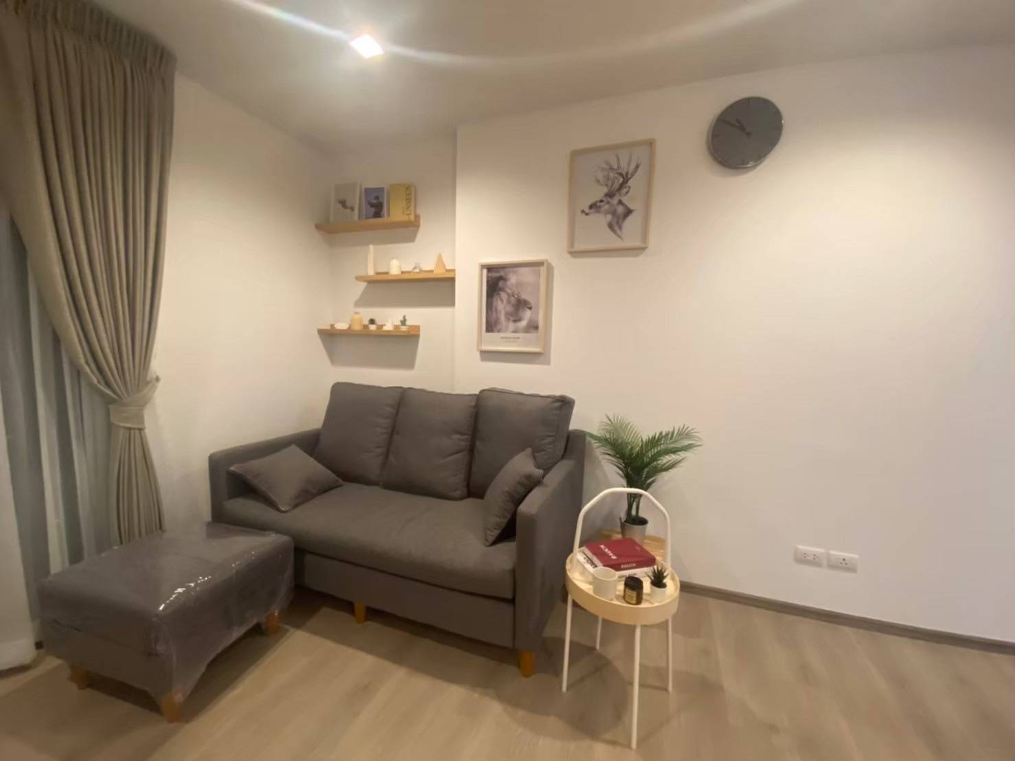 ขายพร้อมผู้เช่า (For Sale) คอนโด : เดอะ ไลน์ พหลโยธิน อาคาร B (The Line Phahonyothin Park B) ประเภท : 2 ห้องนอน 2 ห้องน้ำ พื้นที่ : 60 ตรม.