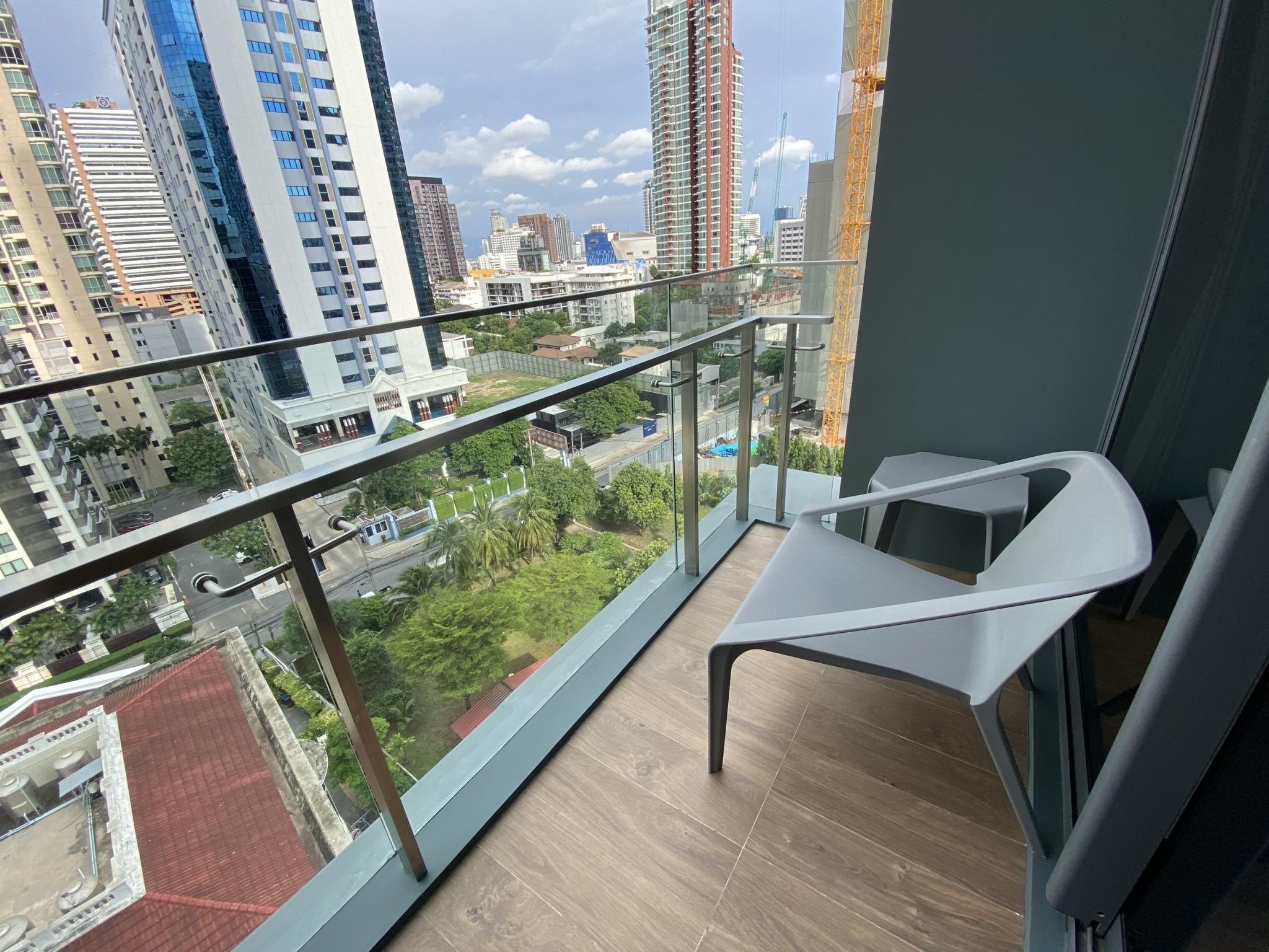 (Corner Room)For Rent | LAVIQ Sukhumvit 57 1 Bedrooms | 1 Bathrooms 45 sq.m. – Luxury Condo near BTS Thonglor