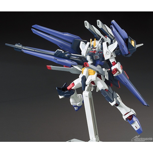 HG BANDAI AMAZING STRIKE FREEDOM GUNDAM