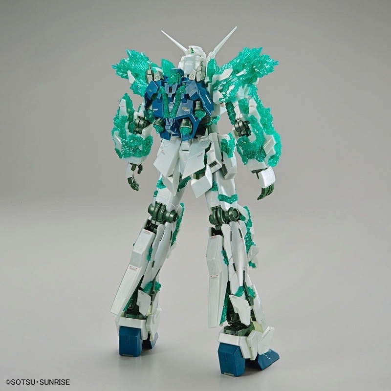 MG BANDAI Gundam Unicorn Luminous Crystal Body [The Gundam Base LIMITED]