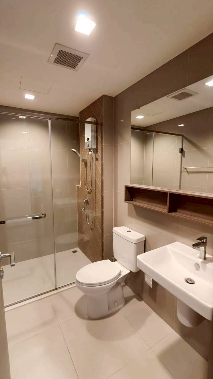 ให้เช่า (For Rent) คอนโด : เดอะ ไลน์ พหลโยธิน อาคาร B ประเภท : 2 ห้องนอน 2ห้องน้ำ พื้นที่ : 65ตรม.