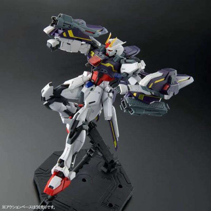MG PREMIUM BANDAI GAT-X105 Lightning Strike Gundam