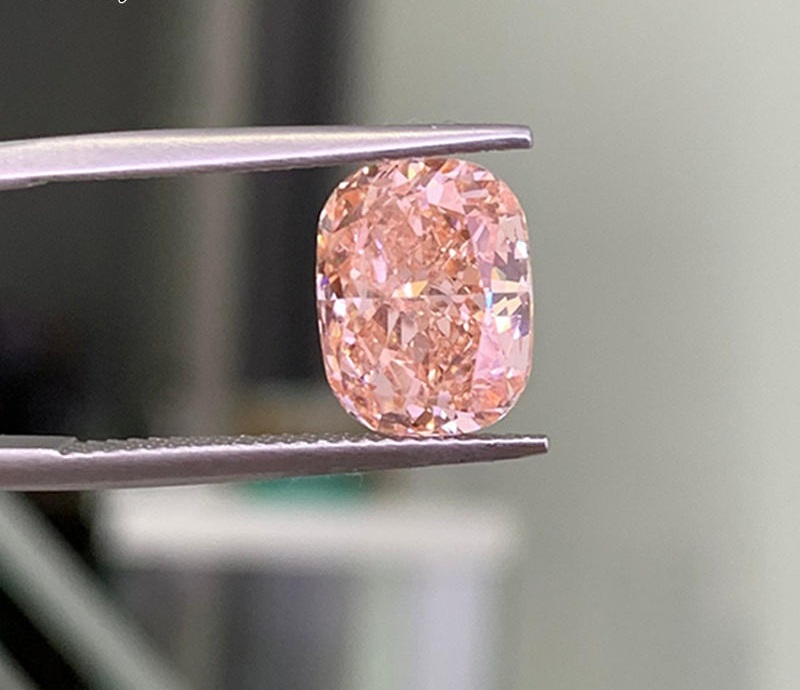 เพชรสีชมพูโครงสร้างเพชรแท้เรเดียนท์คัท