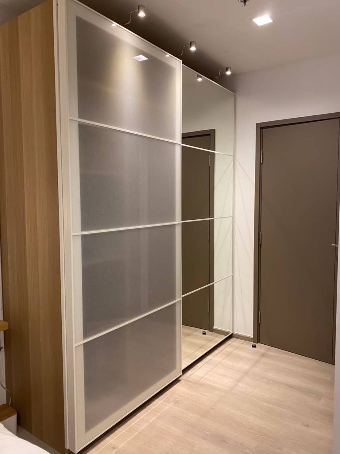 ขายพร้อมผู้เช่า (For Sale) คอนโด : เดอะ ไลน์ พหลโยธิน อาคาร B (The Line Phahonyothin Park B) ประเภท : 2 ห้องนอน 2 ห้องน้ำ พื้นที่ : 60 ตรม.