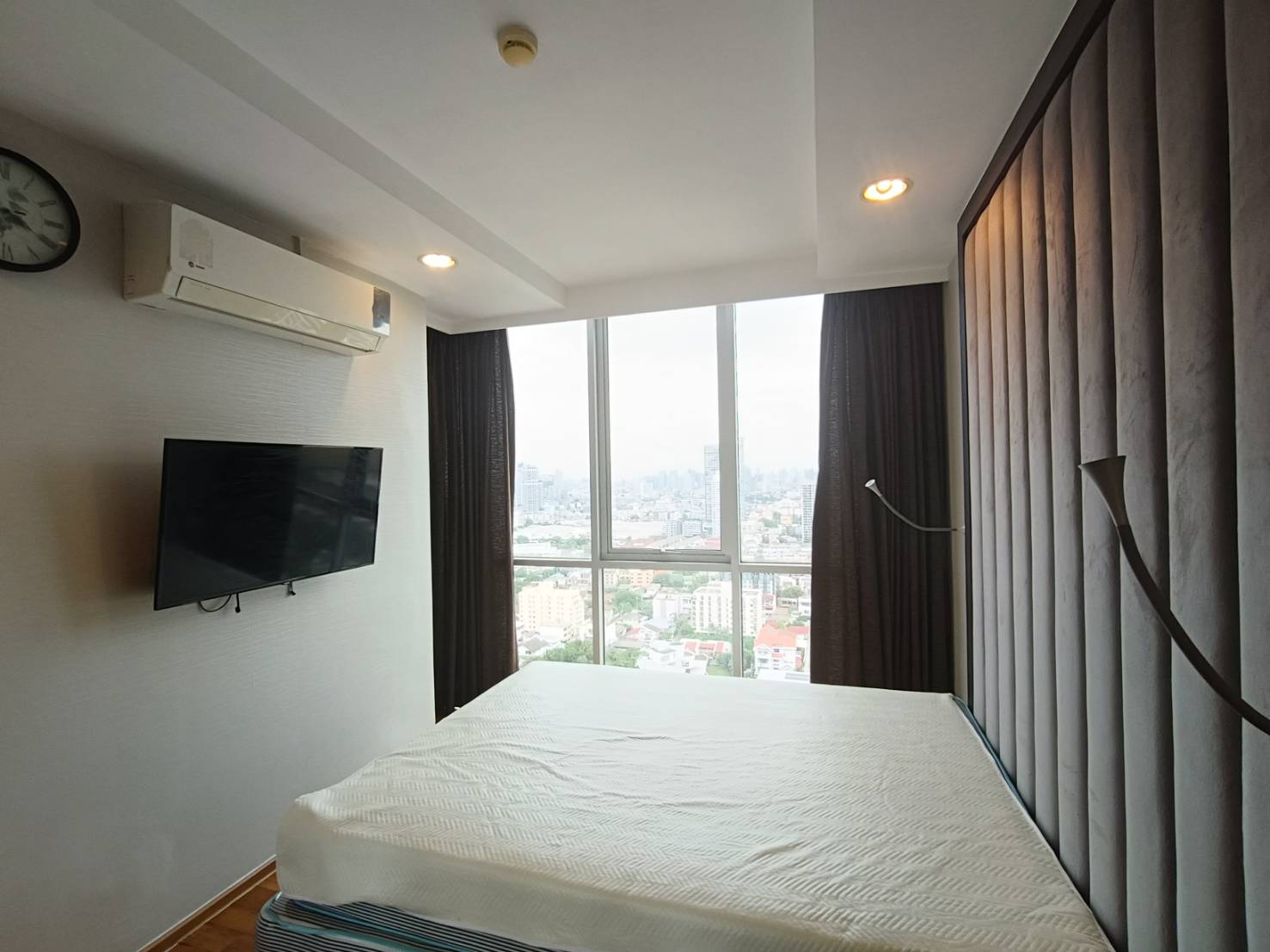 ให้เช่า (For Rent) คอนโด : เดอะ ไลน์ พหลโยธิน อาคาร A (Abstracts)ประเภท : 2 ห้องนอน 1ห้องน้ำ พื้นที่ :57 ตรม.