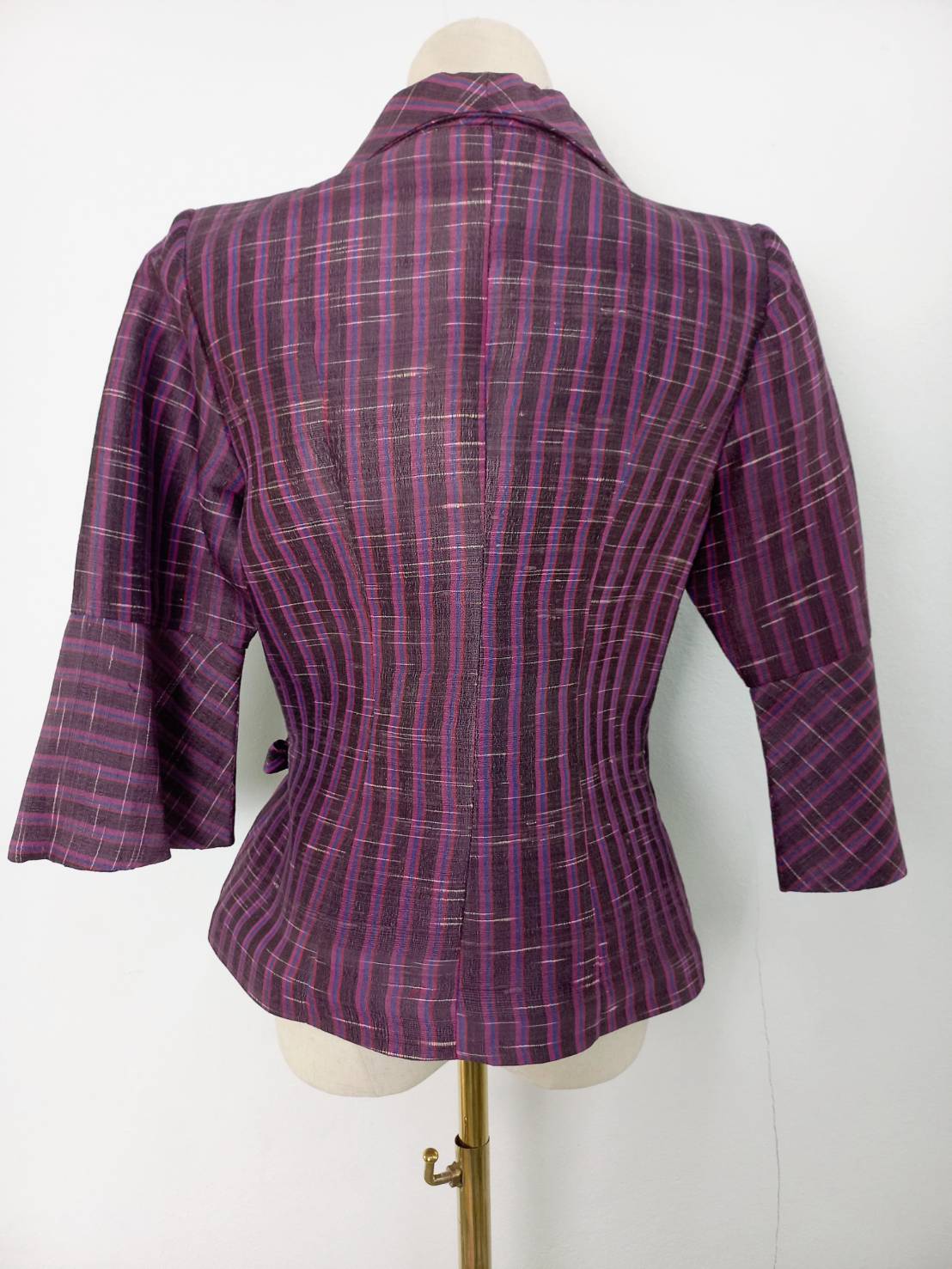 เสื้อสตรี แขนยาว ไหมเปลือกลายหมี่ ไซส์38 สีม่วง รหัส WD-38-0320684