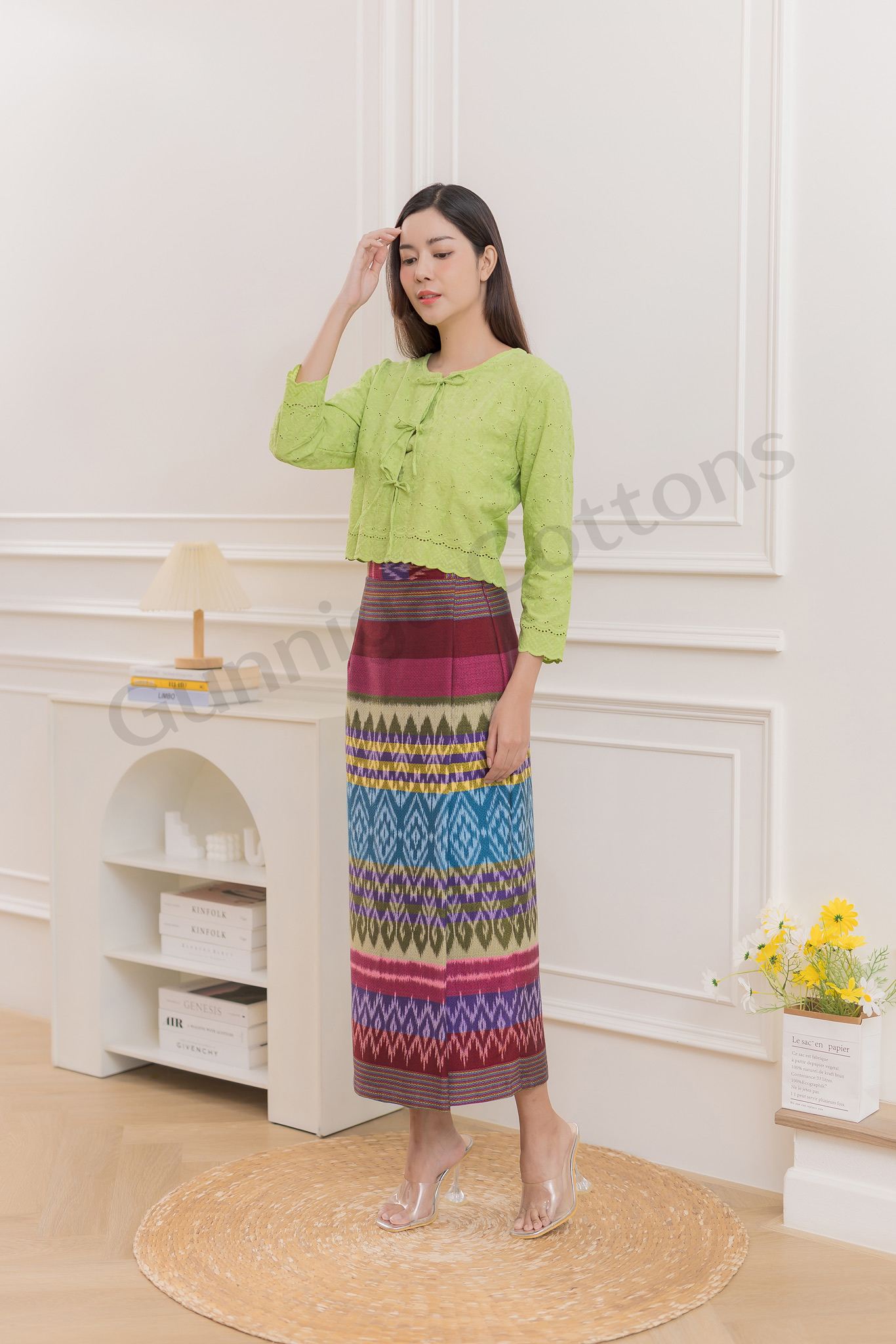 เสื้อบัวเกี๋ยง เสื้อแขนยาว ผู้เชือก รวมสีโทนเขียว มีหลายเฉด และสีมอคค่า แบรนด์คนไทย Gunniga Cottons