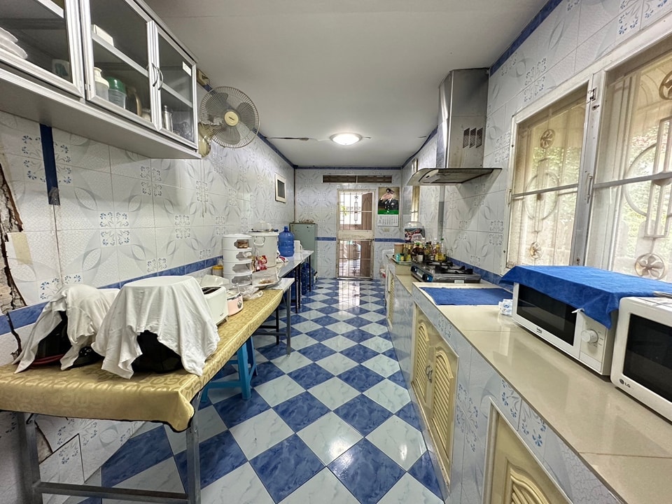 ขายบ้านเดี่ยว 2 ชั้น หมู่บ้านฉัตรหลวง 8 เฟส 3 ต่อเติมเต็มพื้นที่ ถนนเมนกว้างขวาง โครงการเงียบสงบร่มรื่นน่าอยู่อาศัย