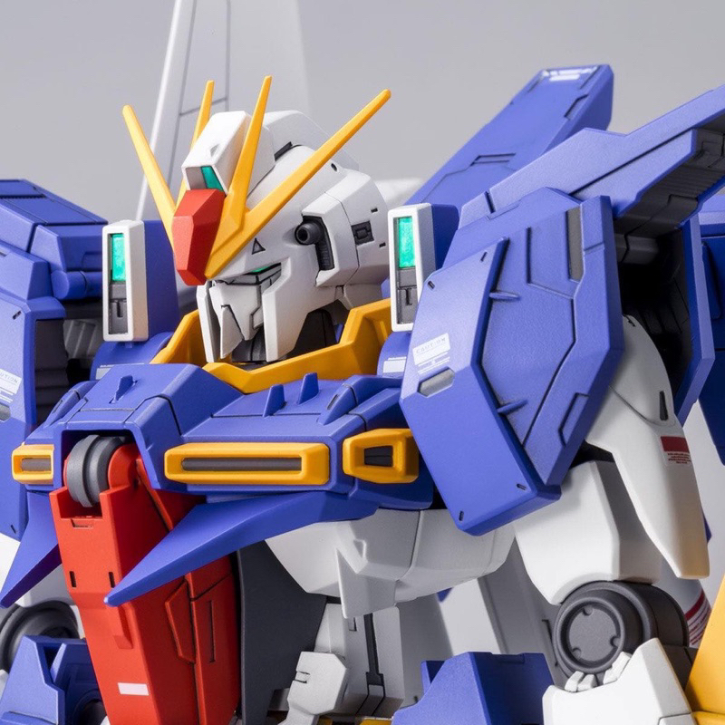 RE100 PREMIUM BANDAI Lindwurm Gundam
