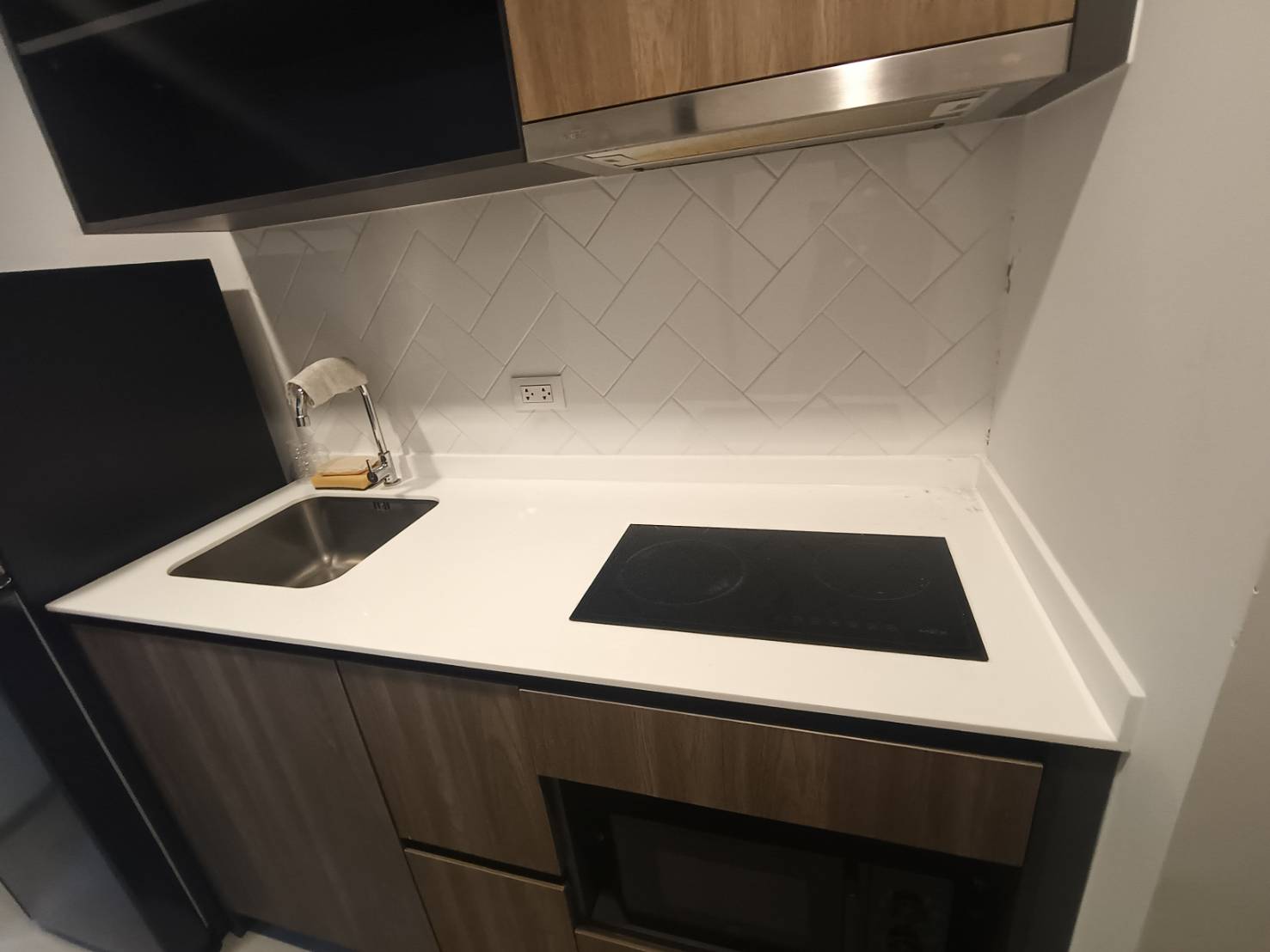 ให้เช่า คอนโด : เดอะ ไลน์ พหลโยธิน อาคาร B ประเภท : 1 ห้องนอน 1ห้องน้ำ พื้นที่ :41 ตรม.