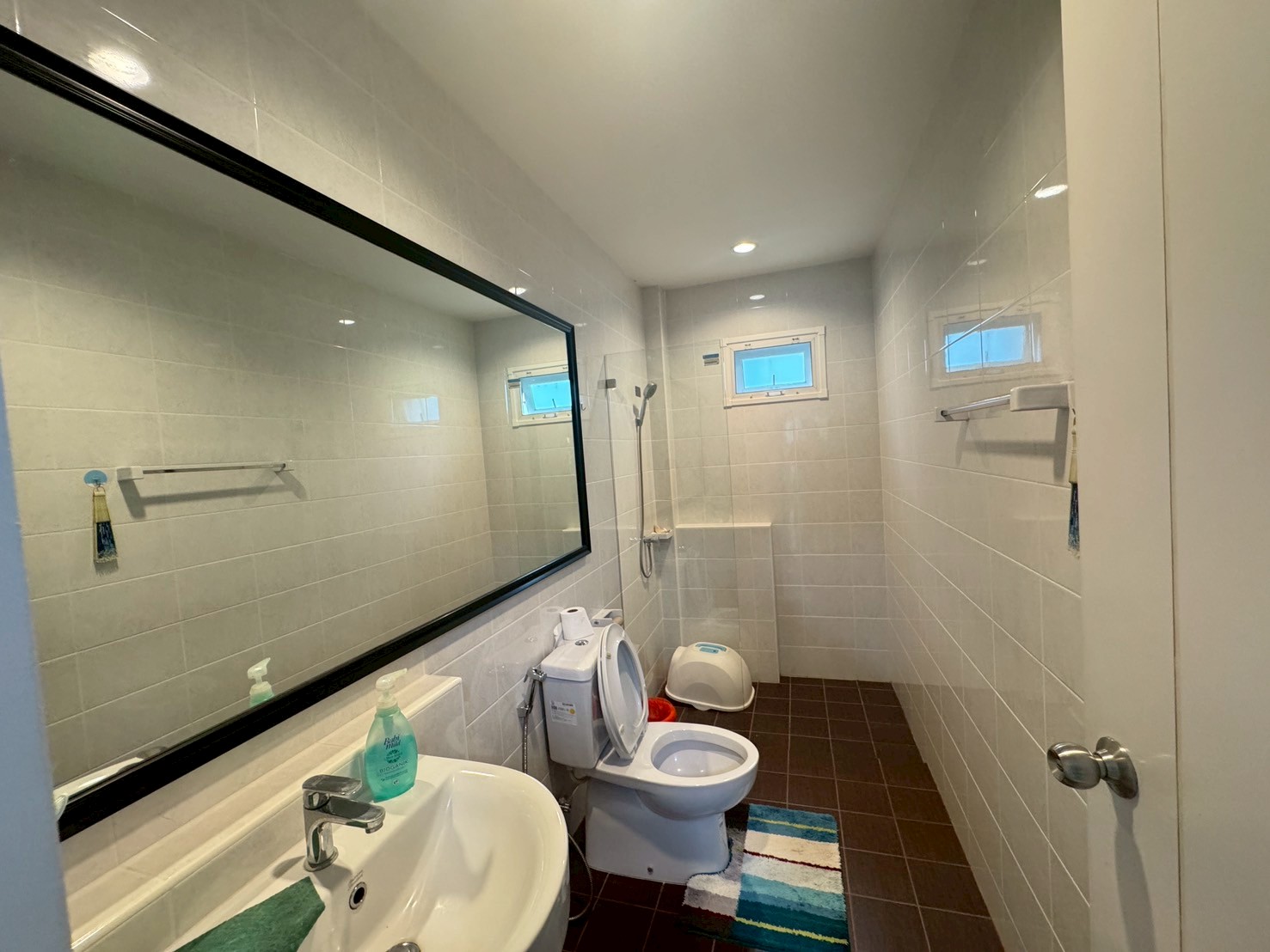 ขายบ้านเดี่ยว 2 ชั้น (หลังมุม) หมู่บ้านคุณาลัยพราว Kunalai Proud Baan Kluay-Sai Noi ทำเลดี เดินทางสะดวก บรรยากาศร่มรื่น เหมาะสำหรับอยู่อาศัย 📐 เนื้อที่ 57.06 ตร.ว. 🛏 4 ห้องนอน+1ห้องชั้นลอย 🛁 3 ห้องน้ำ