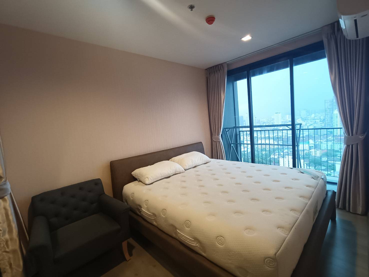 ให้เช่า (For Rent) คอนโด : เดอะ ไลน์ พหลโยธิน อาคาร B ประเภท : 1 ห้องนอน 1ห้องน้ำ พื้นที่ :38 ตรม.