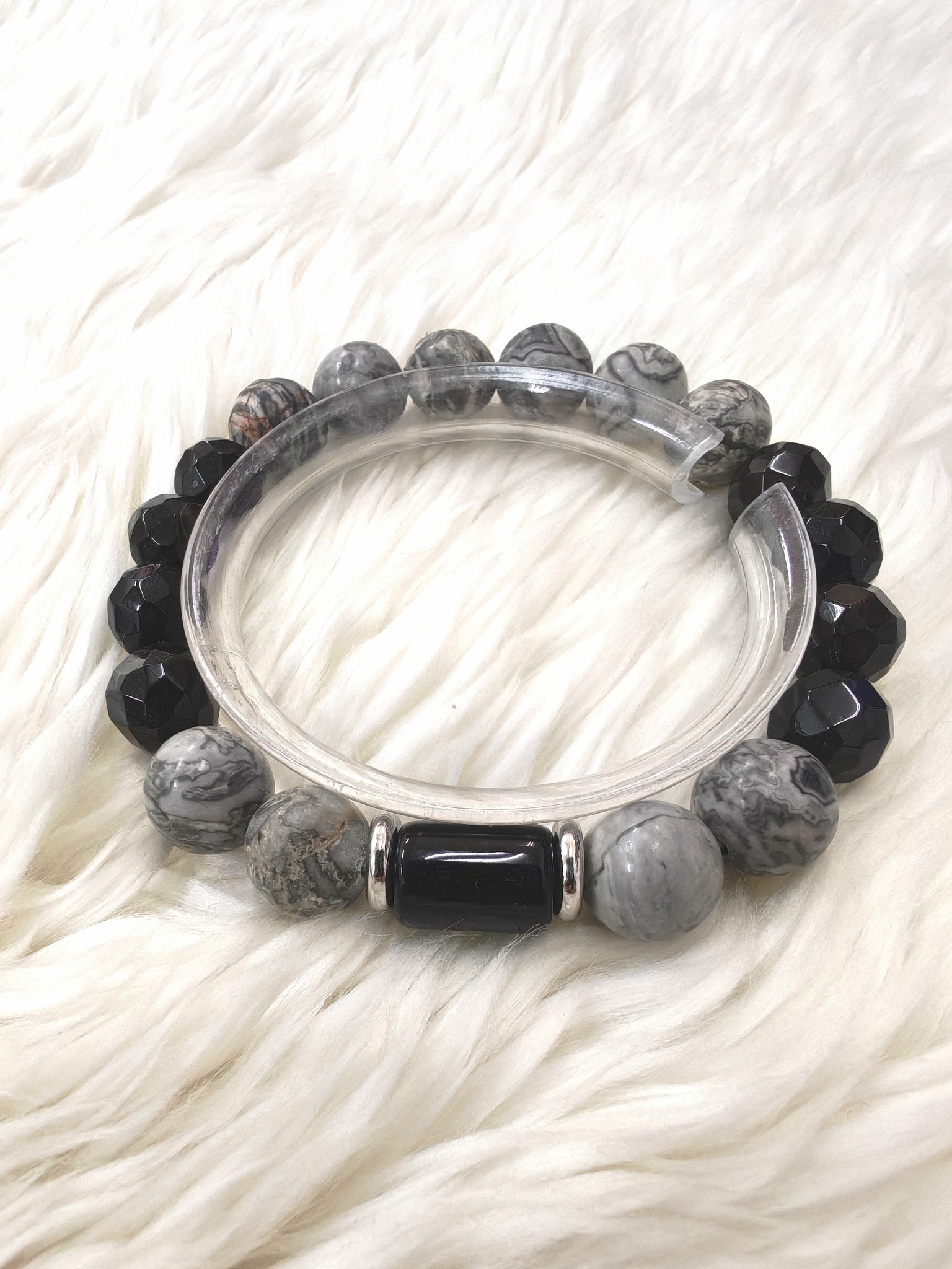 (025) กำไลไลหินซิลเวอร์เลซ & แบล็คอาเกต (ปกป้องคุ้มครอง เสริมสมดุล จิตใจสงบ ลดความเครียด) หินขนาด 10 มิล ขนาดข้อมือระบุทางแชทได้เลยค่ะ