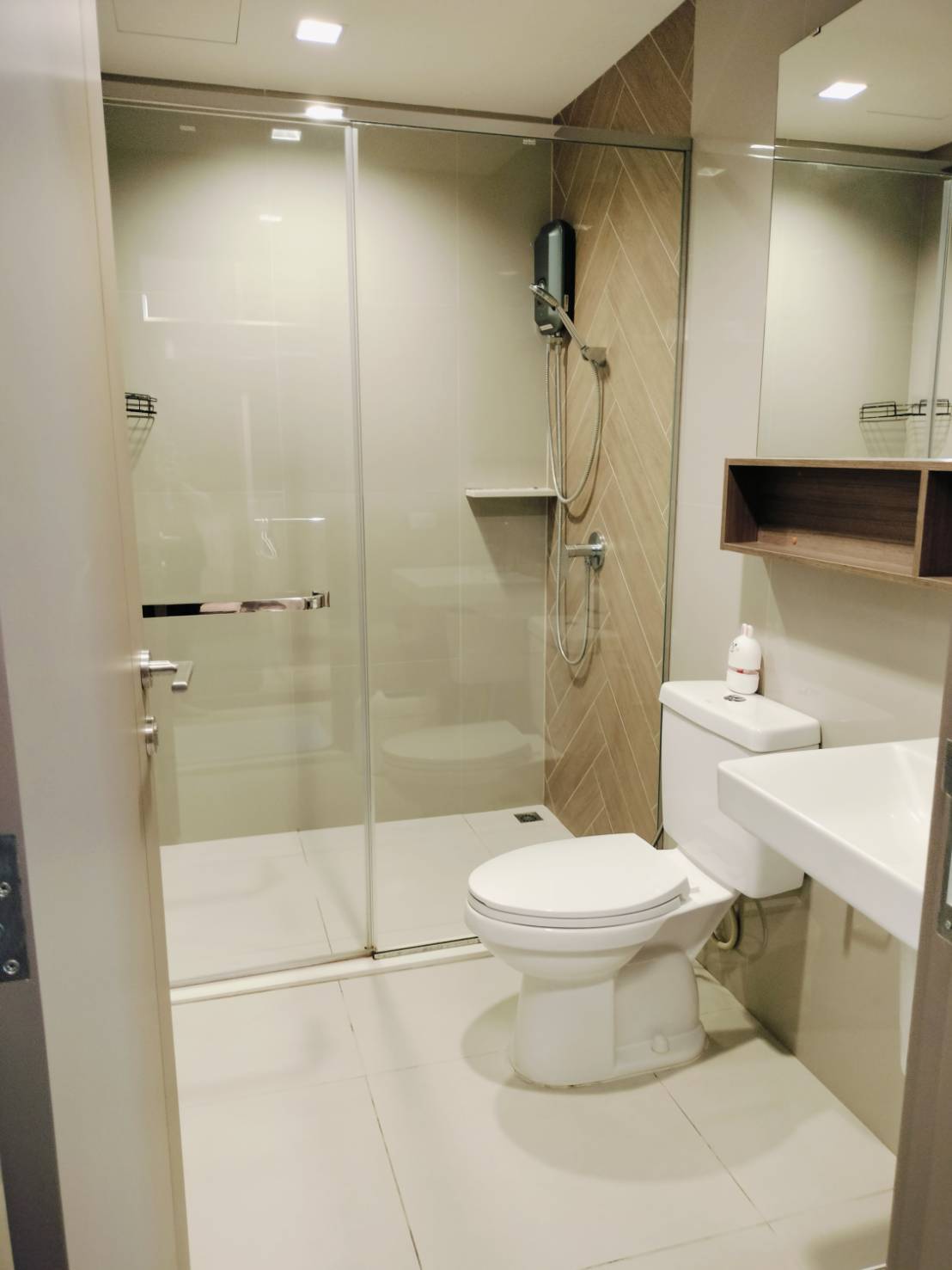 ให้เช่า คอนโด : เดอะ ไลน์ พหลโยธิน อาคาร B ประเภท : 1 ห้องนอน 1ห้องน้ำ พื้นที่ :41 ตรม.